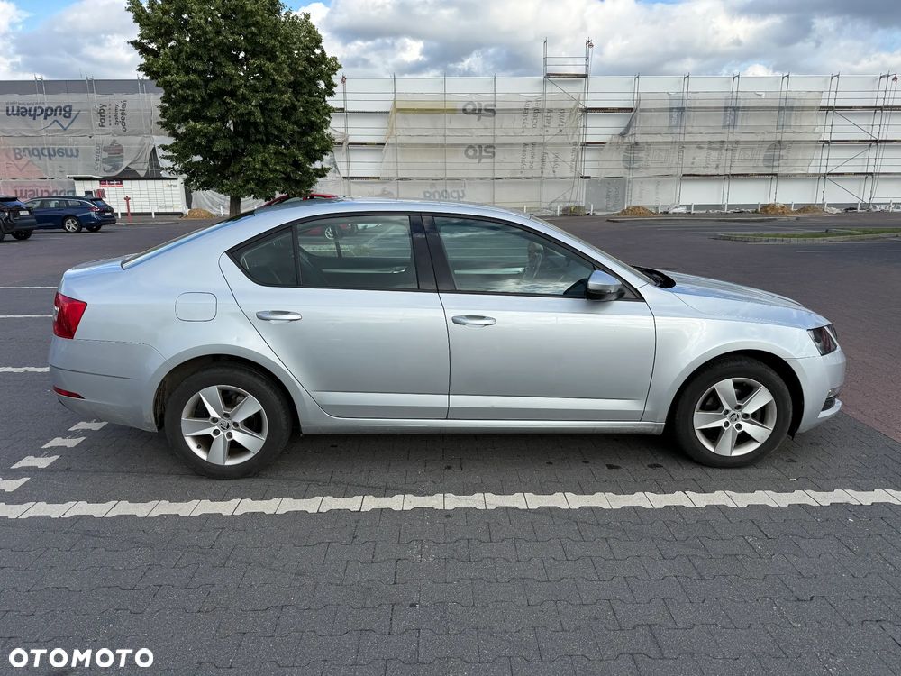 Skoda Octavia 1.6 TDI Ambition - 4