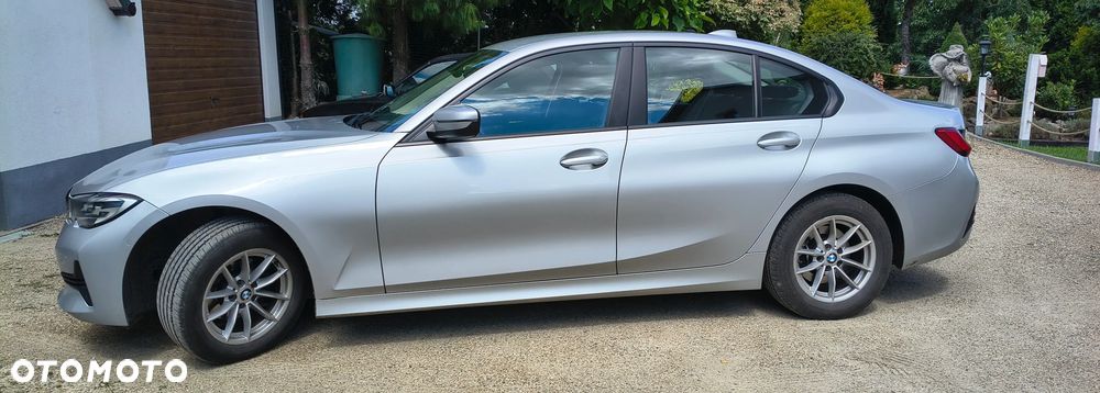 BMW Seria 3 318d - 3