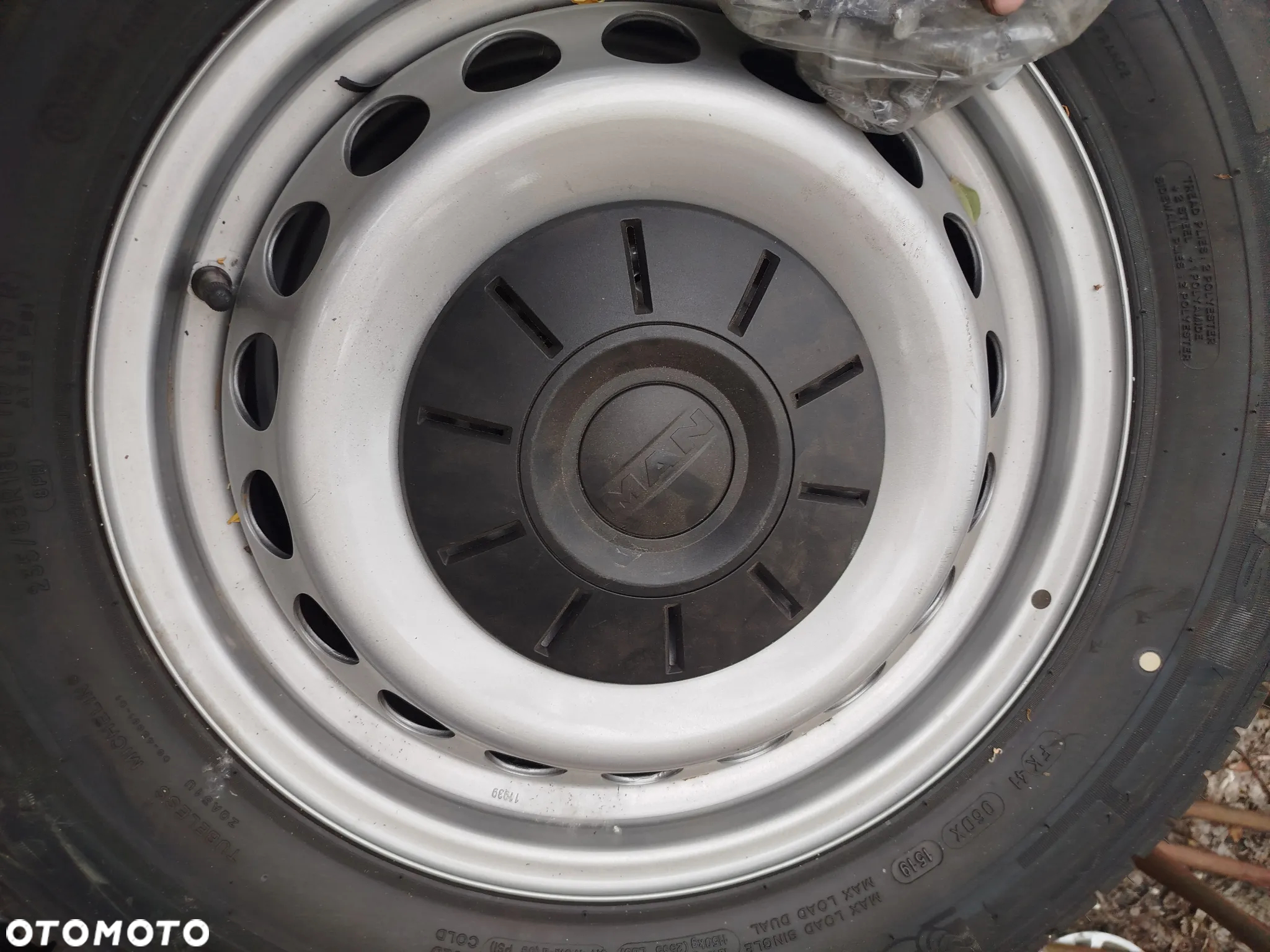 Koła Man TGE Crafter 5x120 6,5x16 ET60 Oryginał Michelin 235/65R16C 115/113R z Nowego craftera, Sruby kołpaki - 7