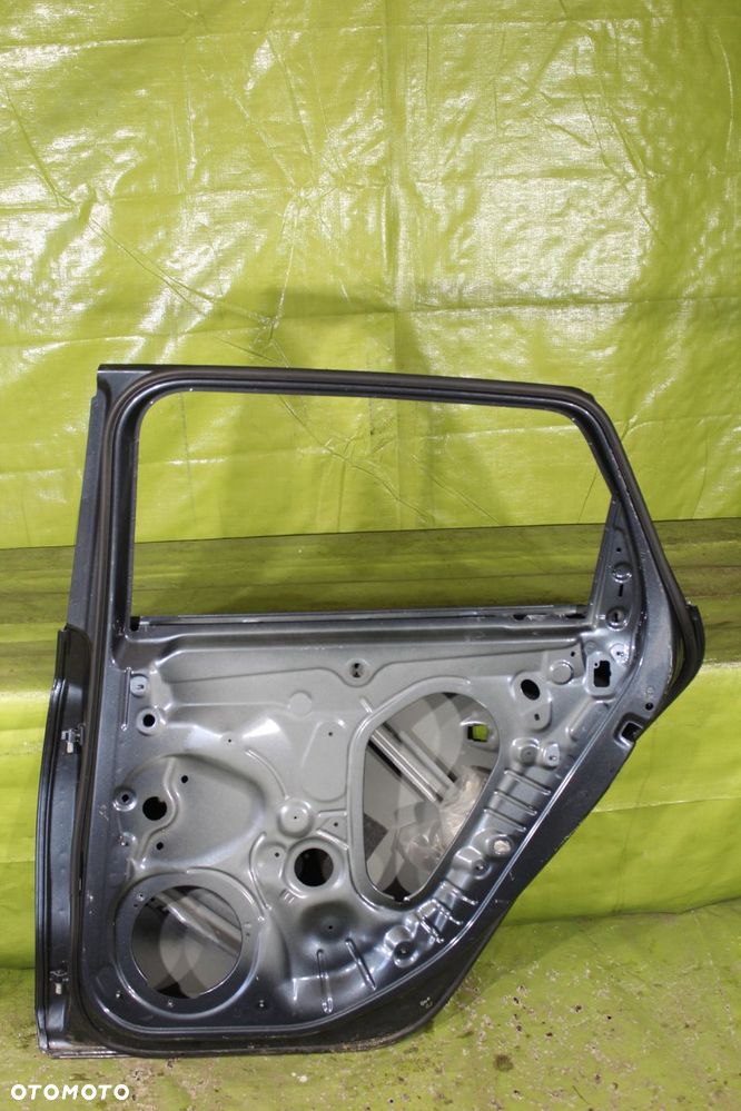 Drzwi Seat Leon III Kombi 2012-2020r. tył prawy - 2