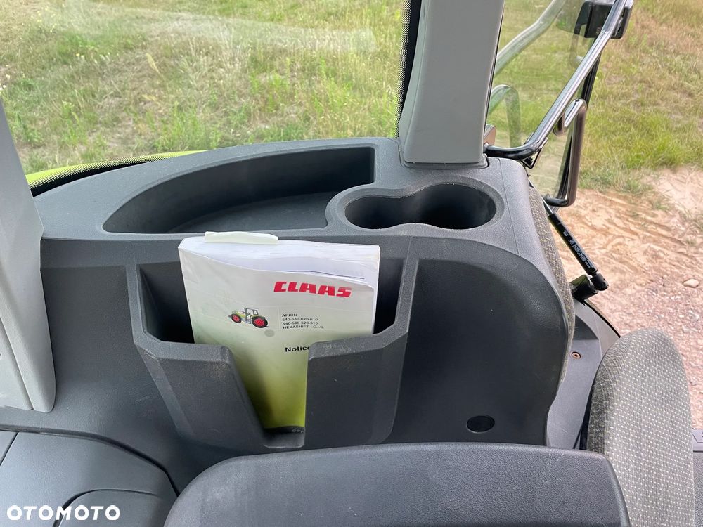 Claas Arion 640 - 16