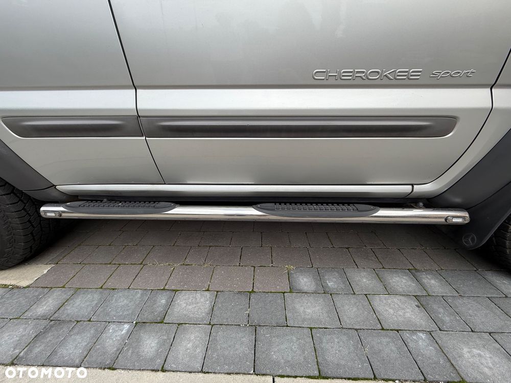 Jeep Cherokee 2.8L CRD Sport - 14