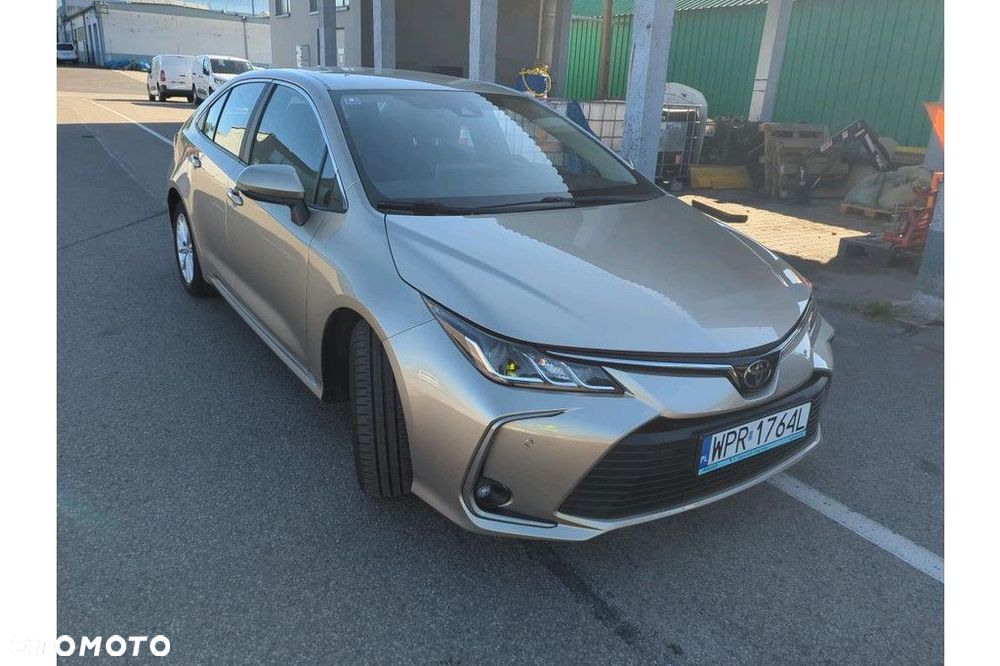 Toyota Corolla - 4
