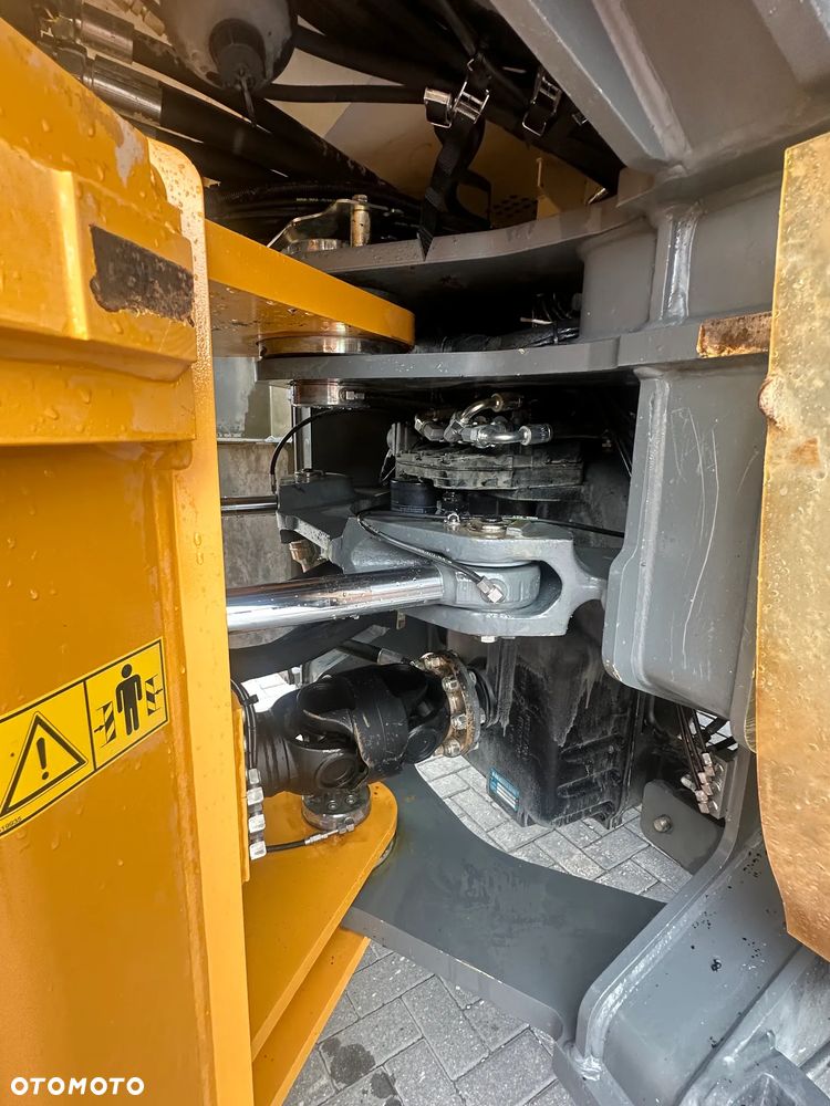 Liebherr L556 - 8