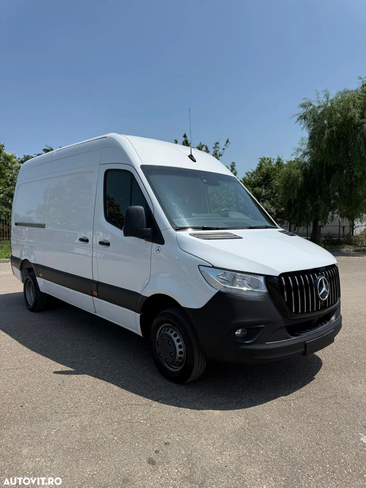 Mercedes-Benz Sprinter - 23
