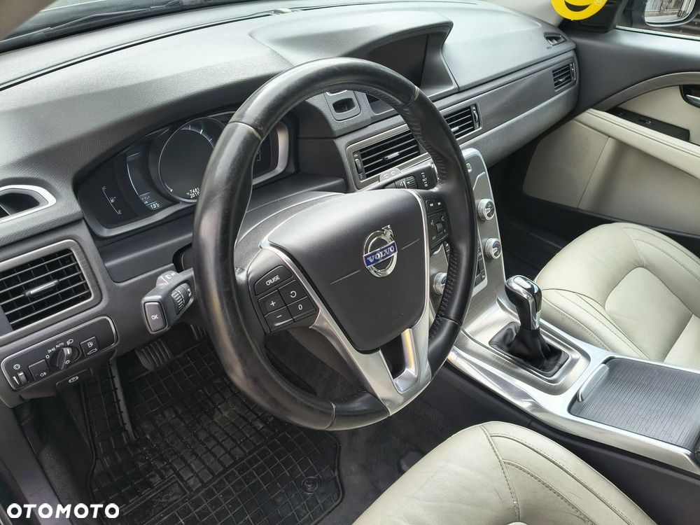Volvo V70 2015