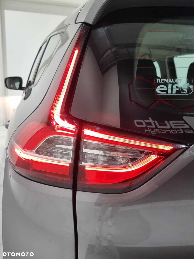 Renault Scenic - 24