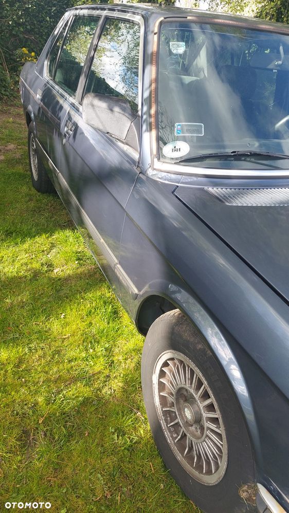 BMW Seria 5 524 td - 6