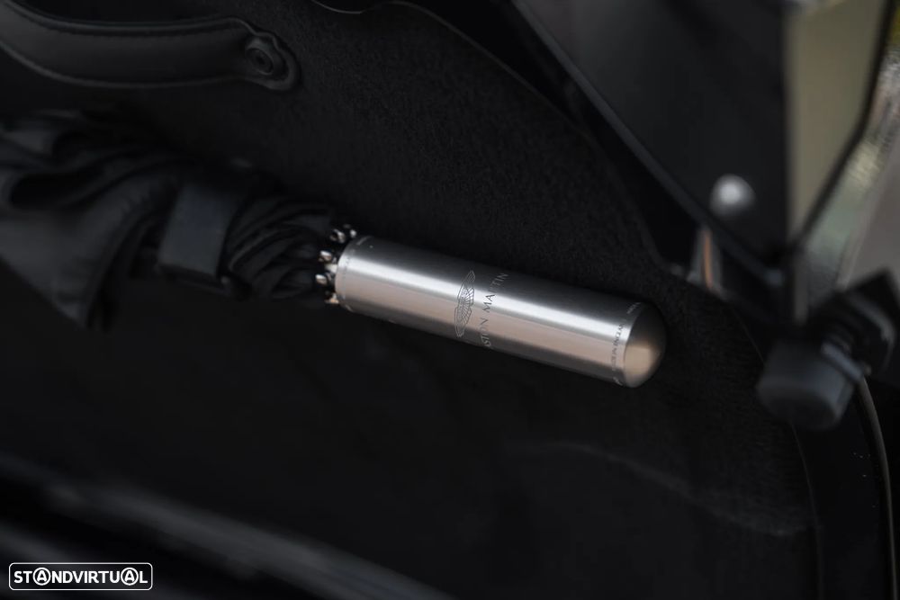 Aston Martin Vantage Roadster V8 - 6