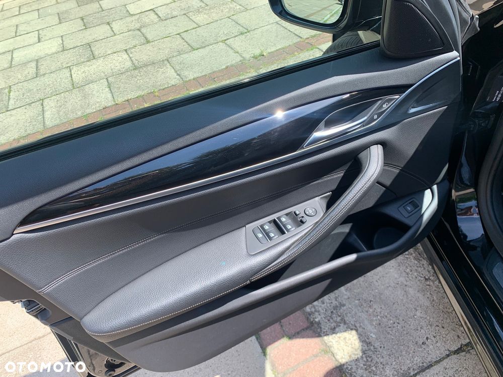 BMW Seria 5 520d M Sport sport - 19