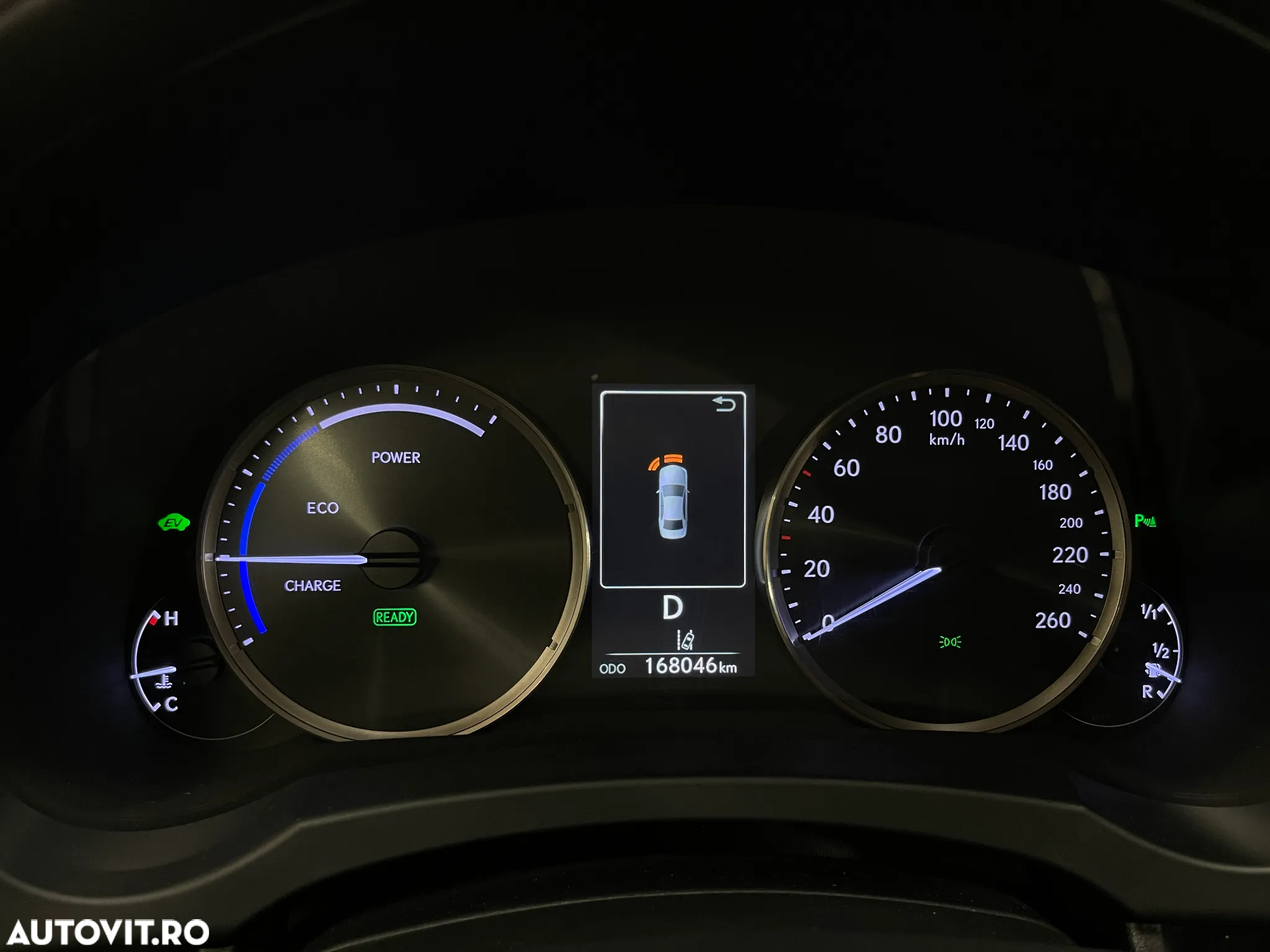Lexus Seria IS 300h Executive - 35