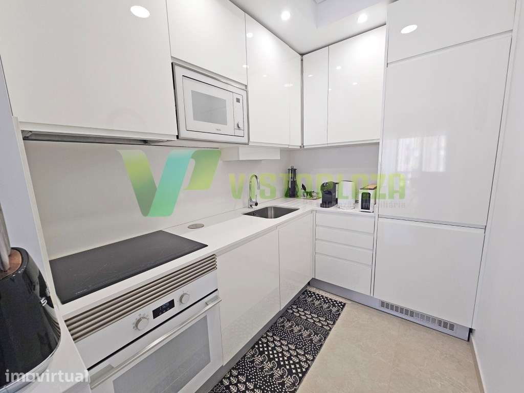 Apartamento T1 à venda na Praia Da Rocha - Grande imagem: 3/37