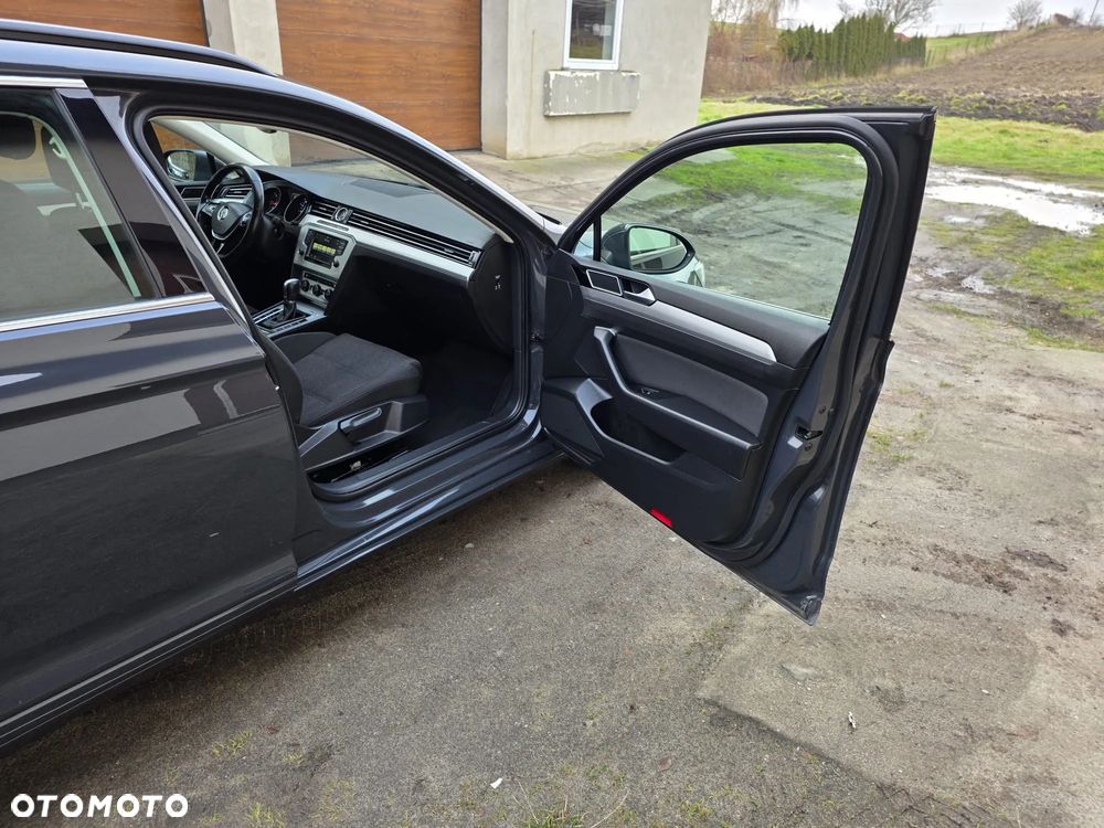 Volkswagen Passat Variant 2.0 TDI SCR DSG Comfortline - 15