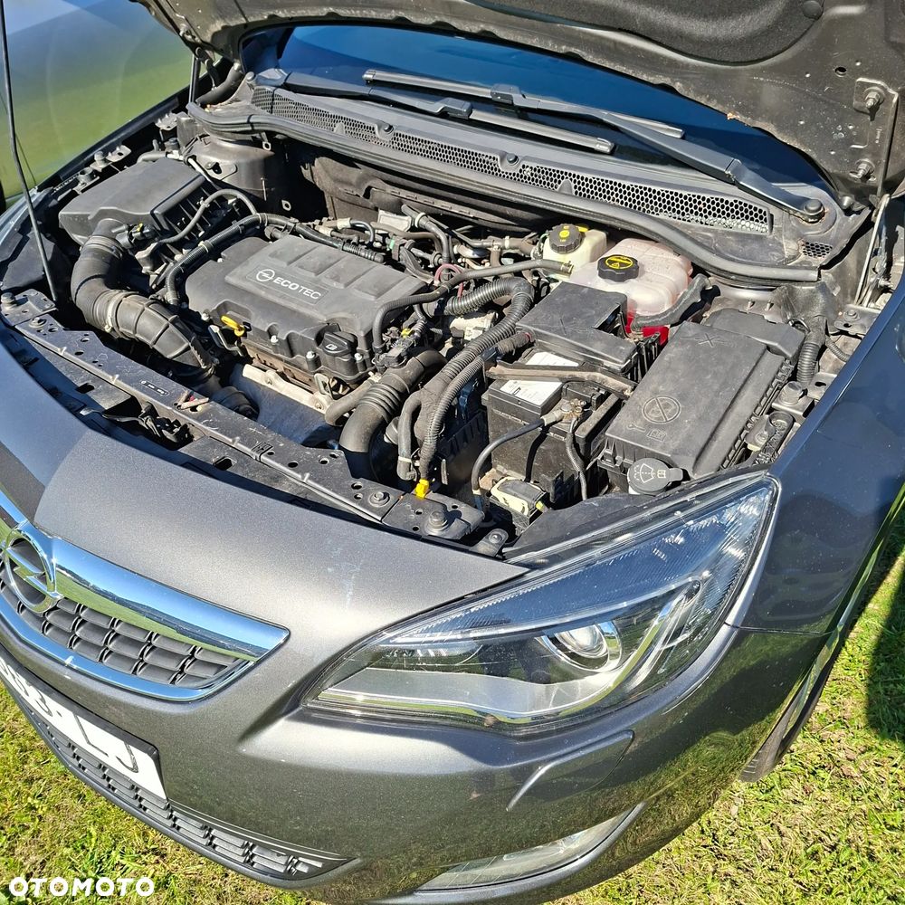 Opel Astra 1.4 Turbo Cosmo - 33