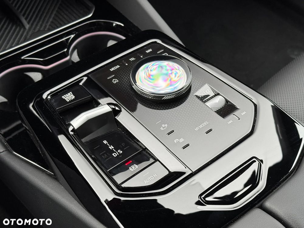 BMW Seria 5 520i - 22