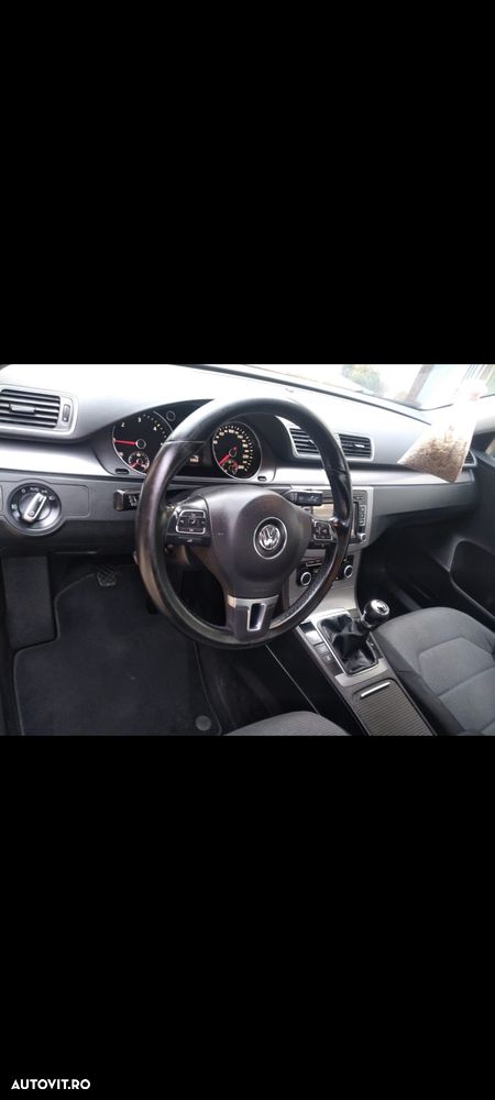 Volkswagen Passat 2.0 TDI BlueMotion Technology R-Line - 3