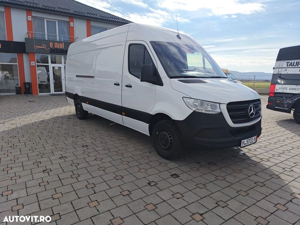 Mercedes-Benz Sprinter - 3