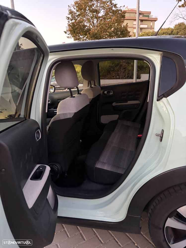 Citroën C3 1.2 PureTech Shine - 2