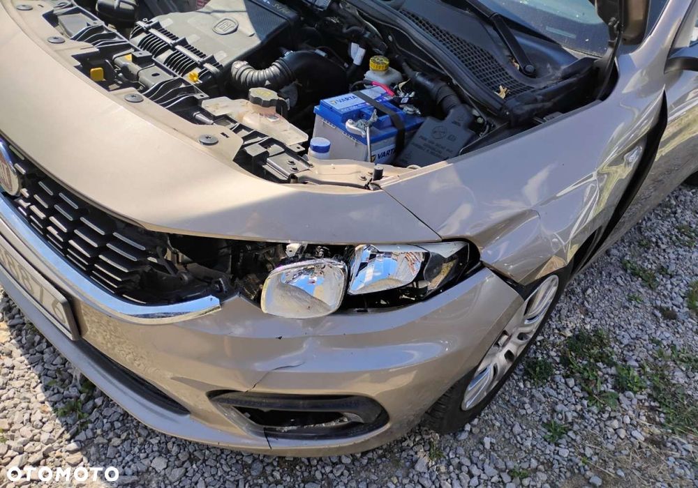 Fiat Tipo - 24