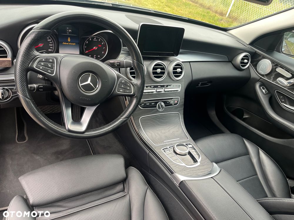 Mercedes-Benz Klasa C 300 7G-TRONIC - 11