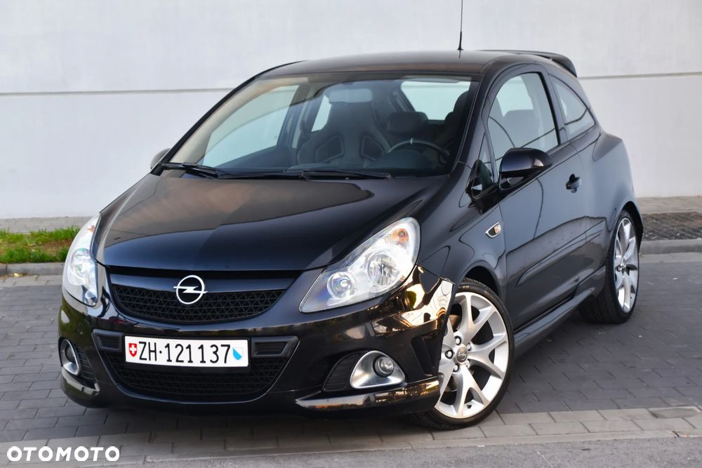 Opel Corsa 1.6 Turbo OPC - 2