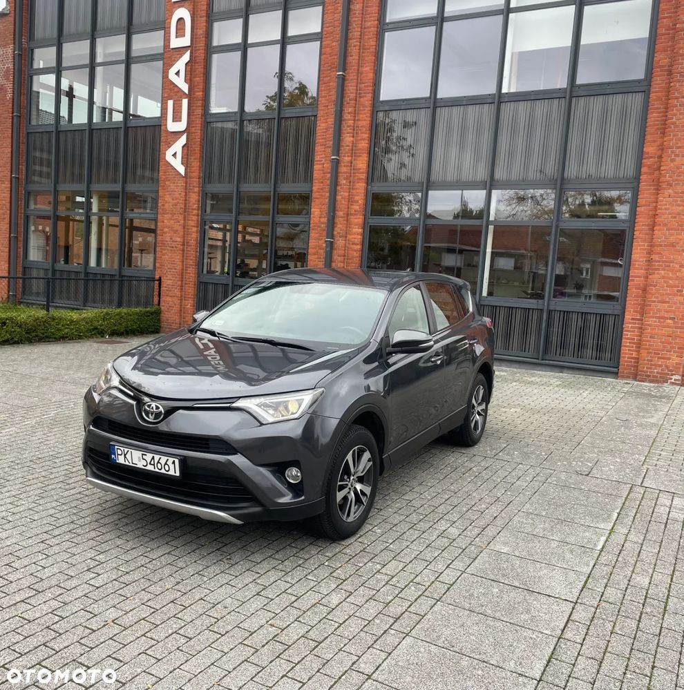 Toyota RAV4 2.0 D-4D Active 4x2 - 2