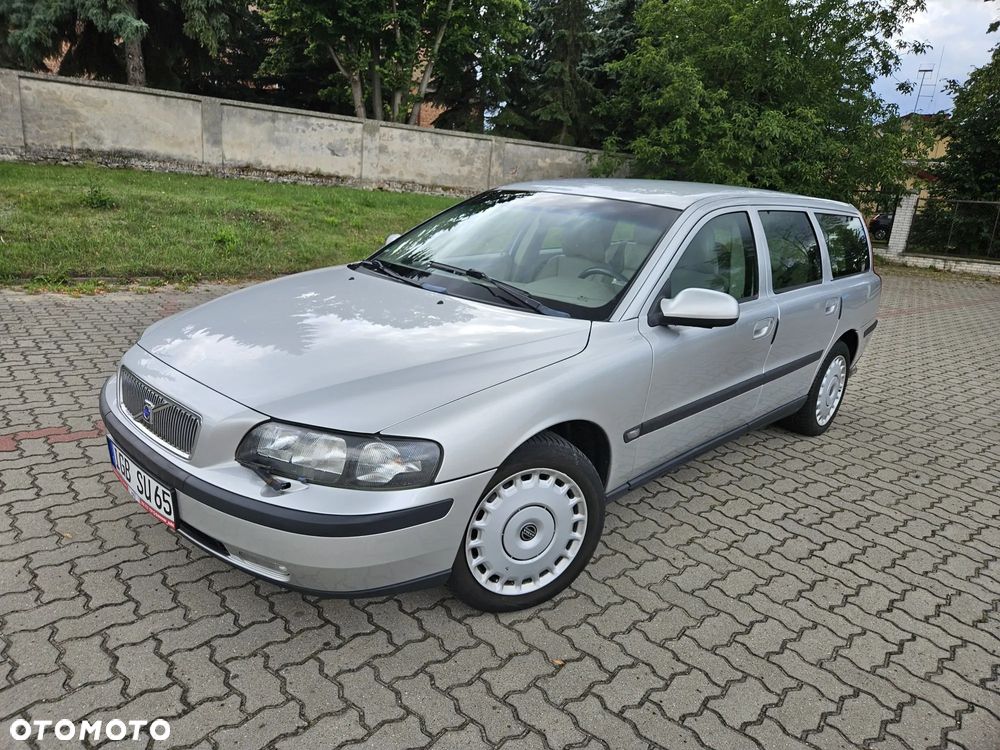 Volvo V70 2.3 T-5 - 2