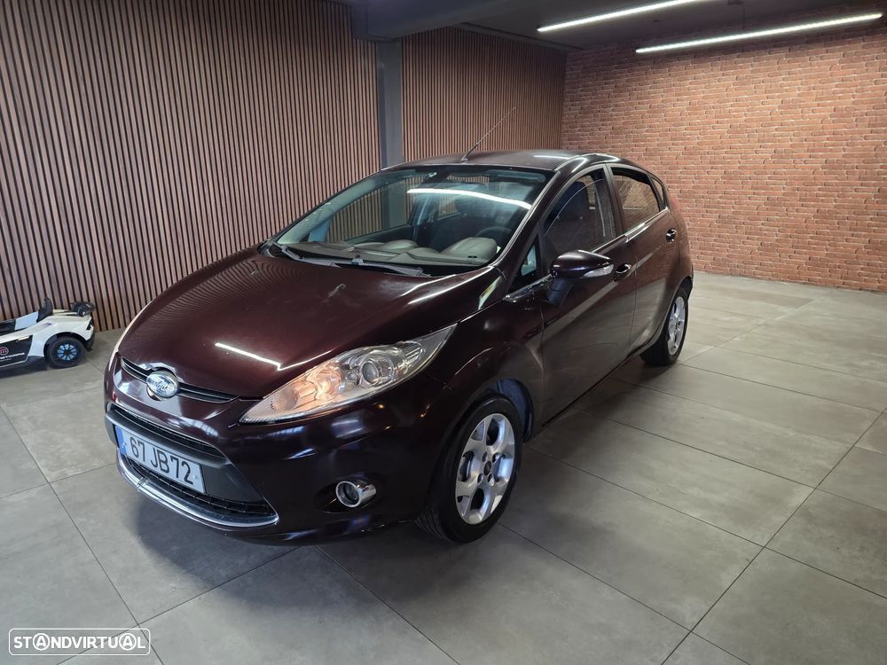 Ford Fiesta 1.6 TDCI Titanium - 39