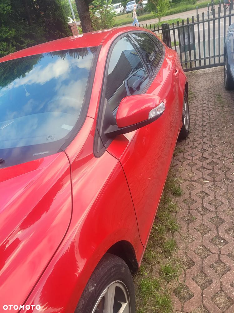 Volvo V40 D2 Momentum - 2