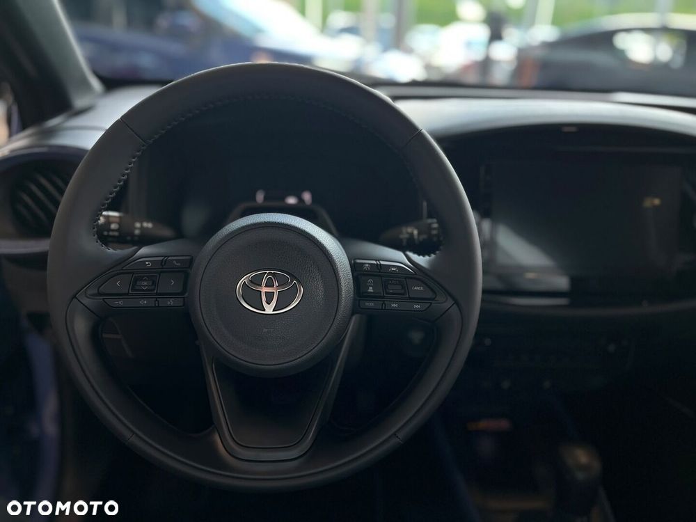 Toyota Aygo X Hybrid 1.5 Style e-CVT - 10