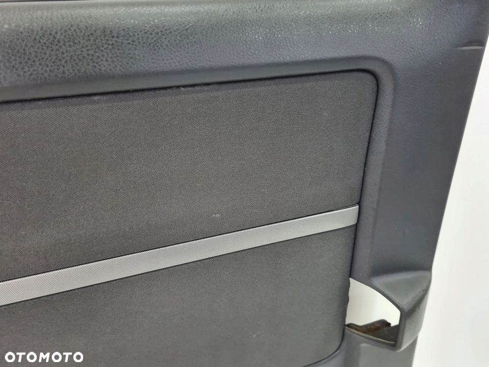 VW T5 MULTIVAN tapicerka drzwi przesuwnych LEWA 7H5867027 - 4