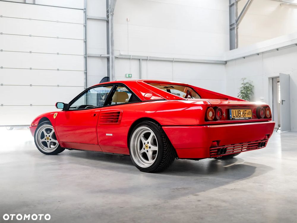Ferrari Mondial - 9