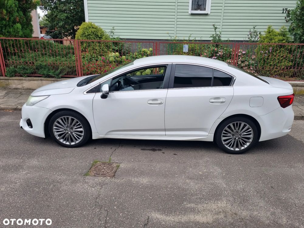 Toyota Avensis - 2