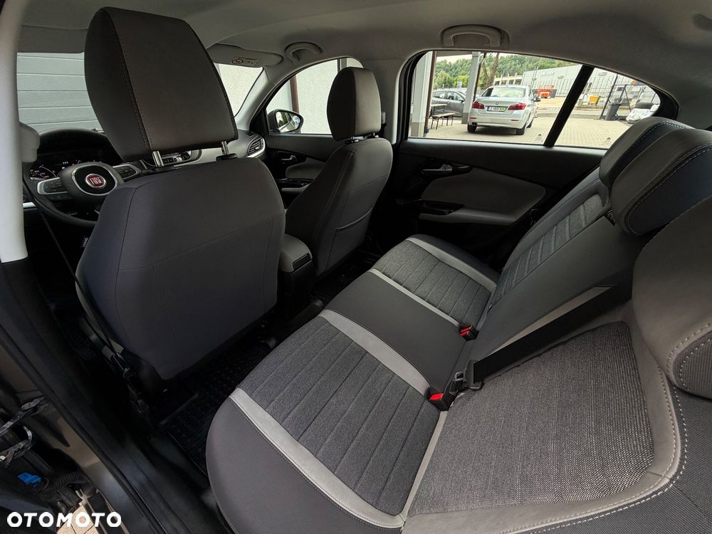 Fiat Tipo 1.4 T-Jet 16v Lounge - 12