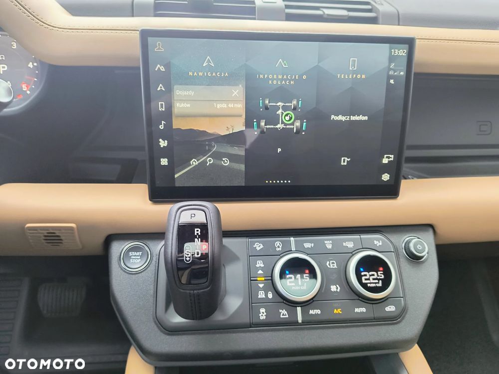 Land Rover Defender - 23