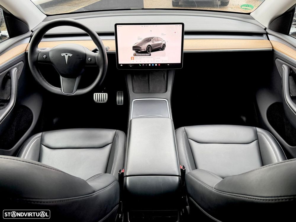 Tesla Model Y Performance Dual Motor AWD - 15