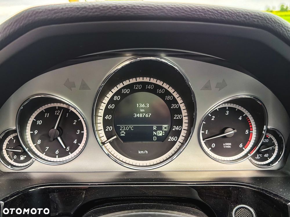 Mercedes-Benz Klasa E 350 CDI BlueEff Avantgarde - 29