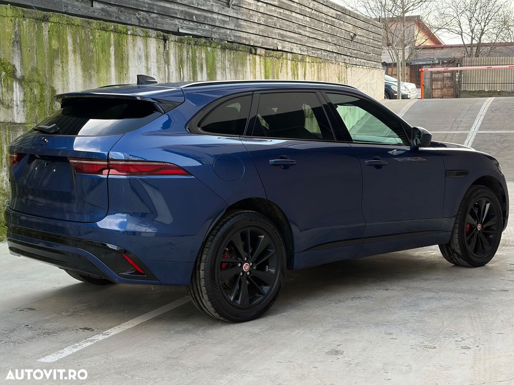 Jaguar F-Pace P250 AWD R-Dynamic SE - 4