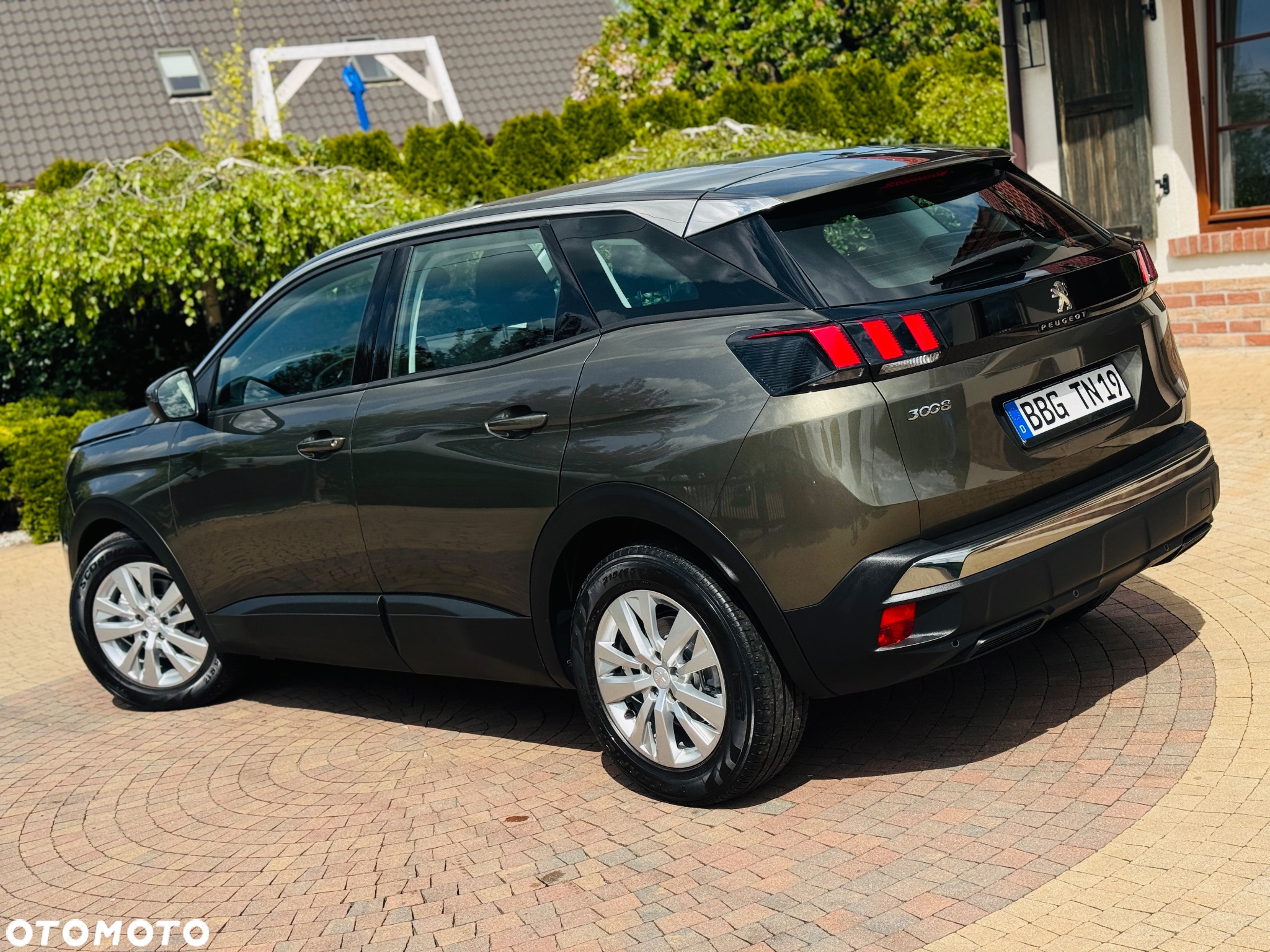 Peugeot 3008 1.5 BlueHDi Allure Pack S&S EAT8 - 27