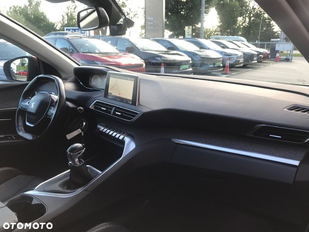 Peugeot 3008 1.5 BlueHDi Allure S&S - 15