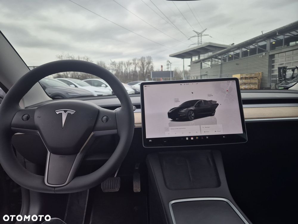 Tesla Model 3 Long Range AWD - 12