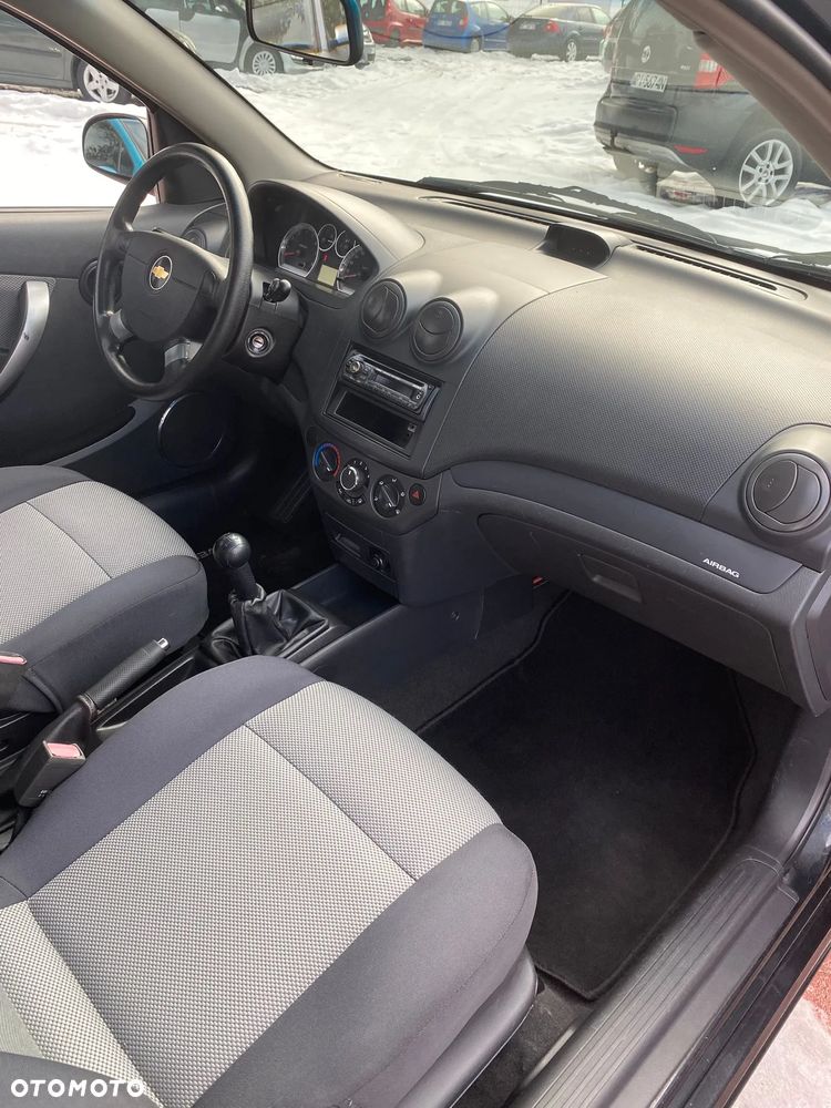 Chevrolet Aveo 1.2 LS - 10