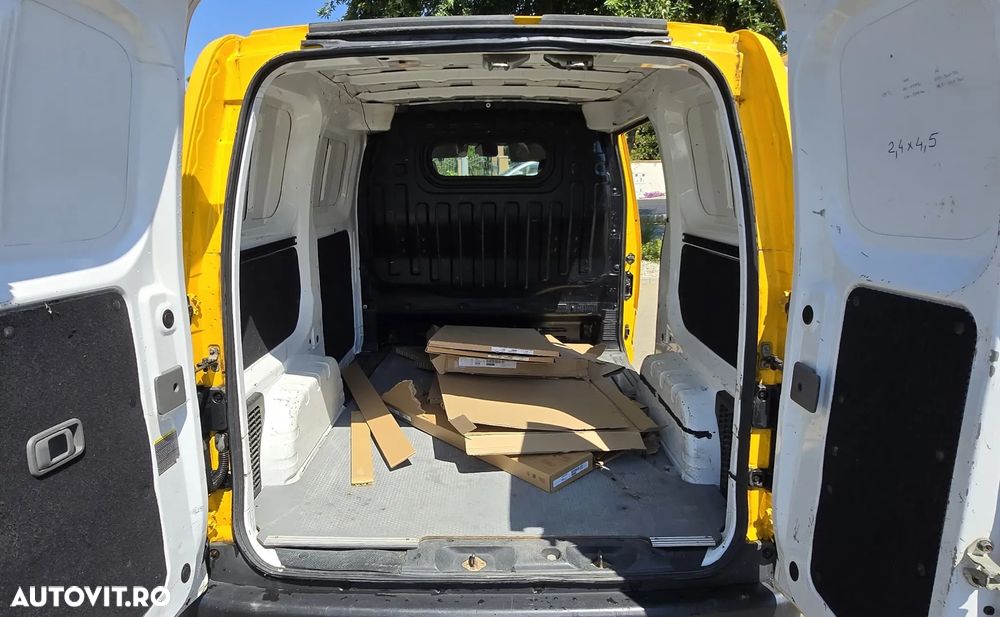 Nissan NV200 - 8