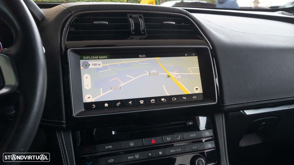 Jaguar F-Pace 25d AWD Aut. R-Sport - 7