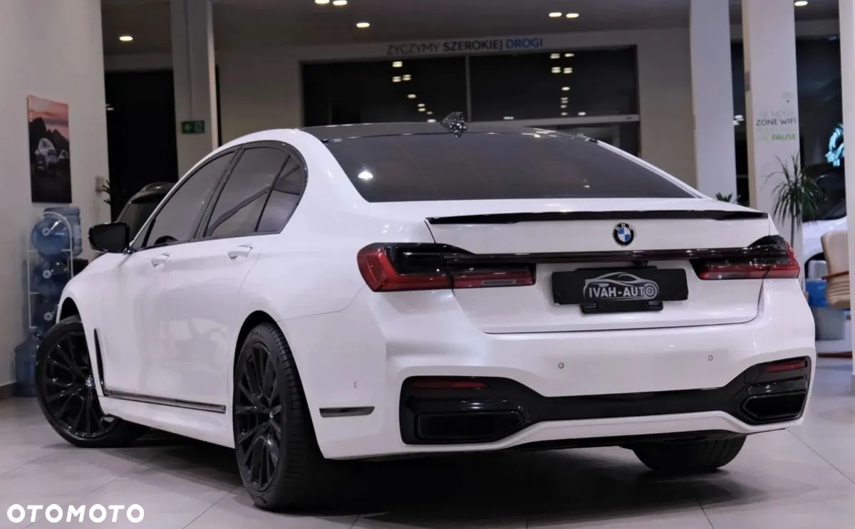 BMW Seria 7 750Li xDrive sport - 12