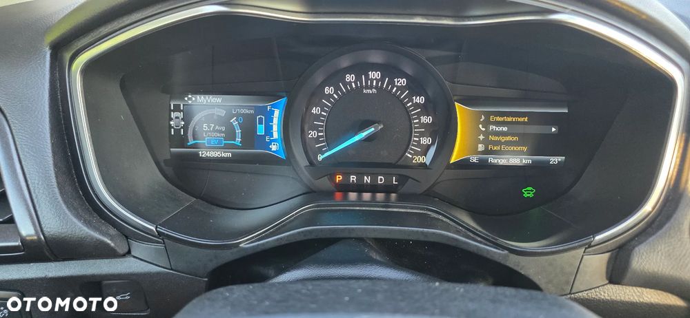 Ford Mondeo 2.0 Hybrid Titanium - 12