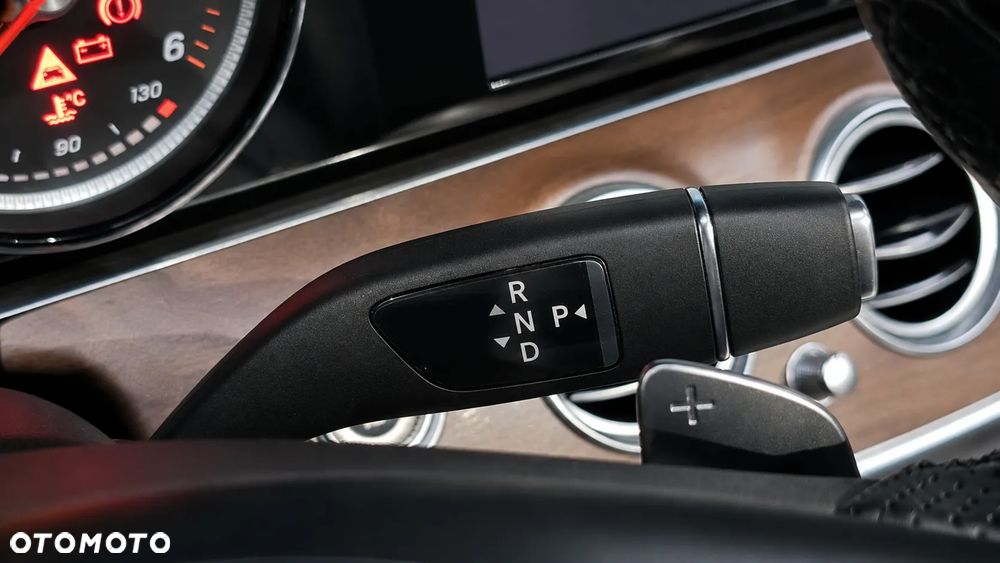 Mercedes-Benz Klasa E 220 d 4-Matic Business Edition 9G-TRONIC - 13