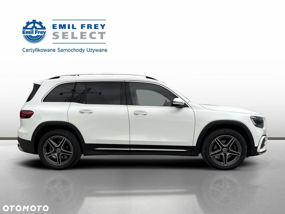 Mercedes-Benz GLB - 8