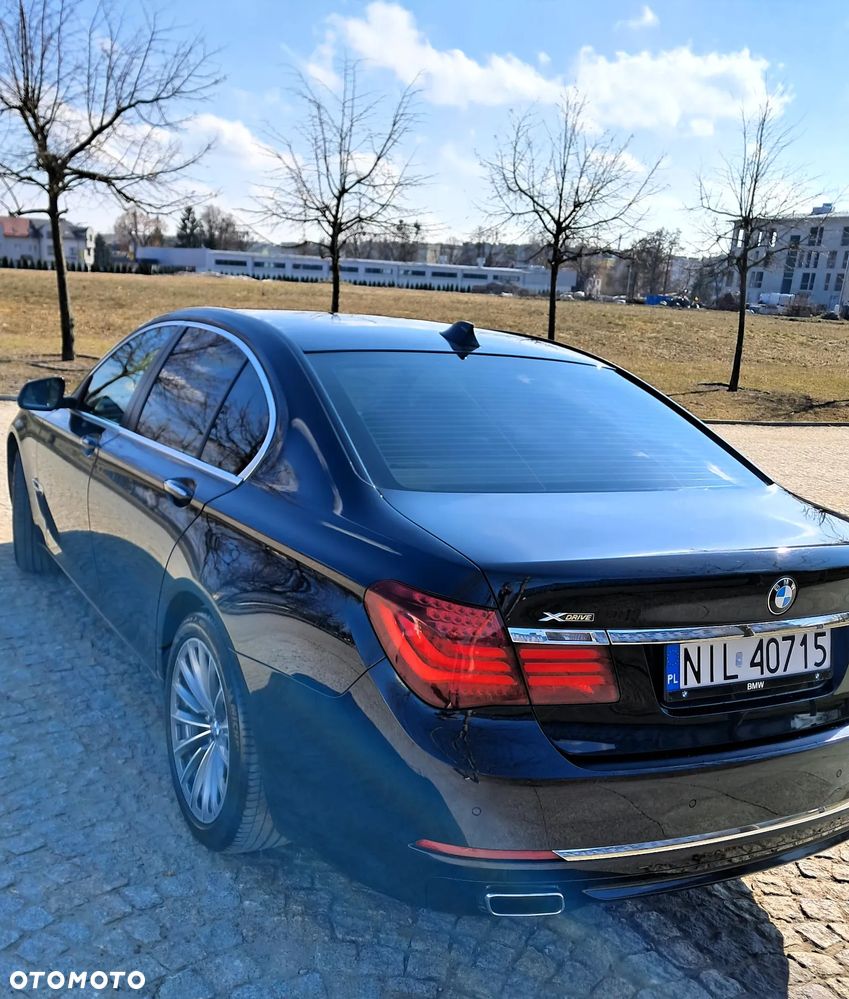BMW Seria 7 740d - 9