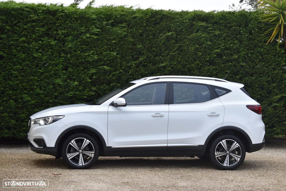 MG ZS EV 44.5 kWh Luxury - 2